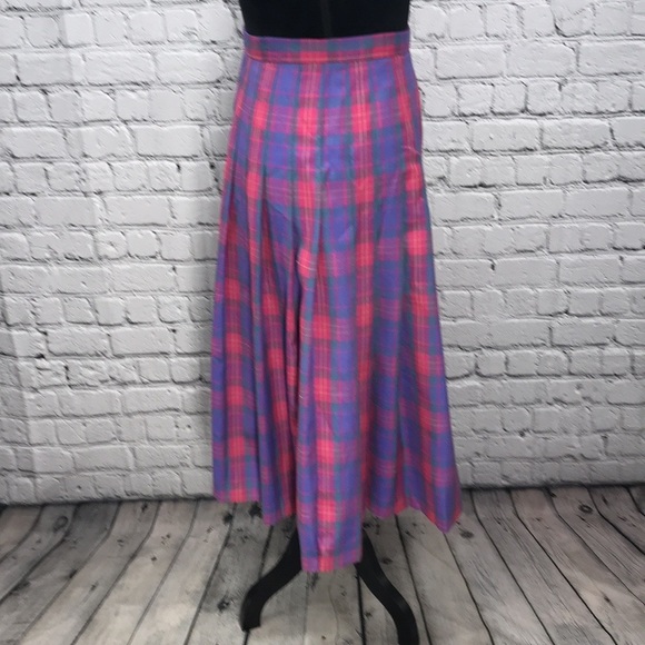 Vintage Pendleton plaid skirt - Picture 2 of 6